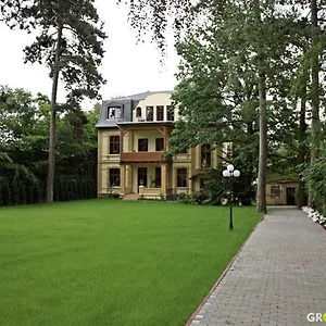 residenz-villa-kult.find-berlin-hotels.com/